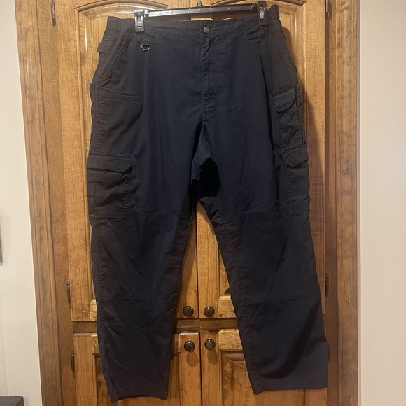 511 Tactical Series Mens Cargo Pants 42x32‎ Navy Blue 8 Pockets - Picture 1 of 11